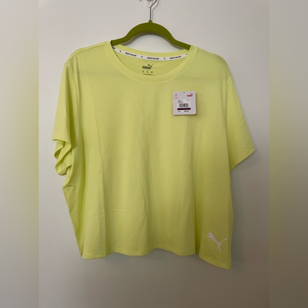 Puma Women’s cropped tee, SZ XXL. NWT. Fresh yellow color.